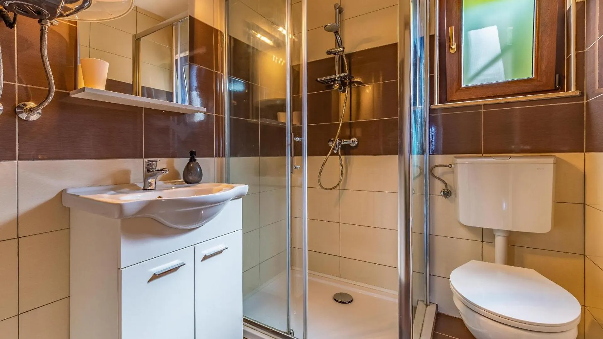 Apartment Eva Medulin 0*,  Croatia